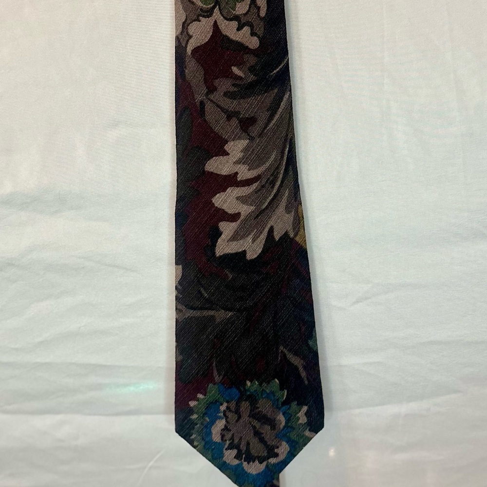 Vintage Polo by Ralph Lauren Black and Gray Tie with Floral Design